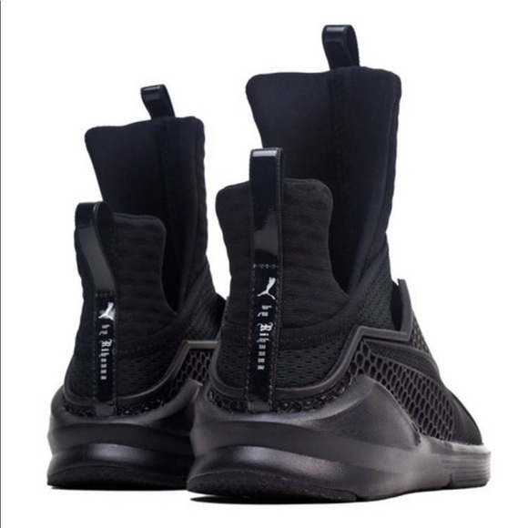 FENTY x WMNS Trainer - Picture 2 of 8